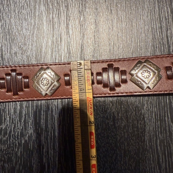 Vintage Fossil Brown Leather Southwest Silver Concho Cowgirl Boho Belt Sz M 33” - Picture 12 of 13